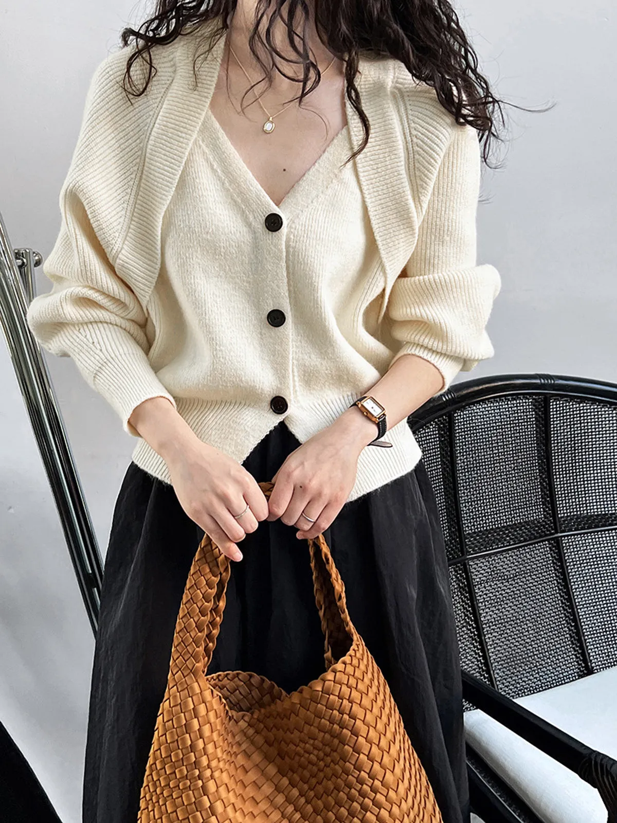 Patchwork V-neck Graceful Button Sweater