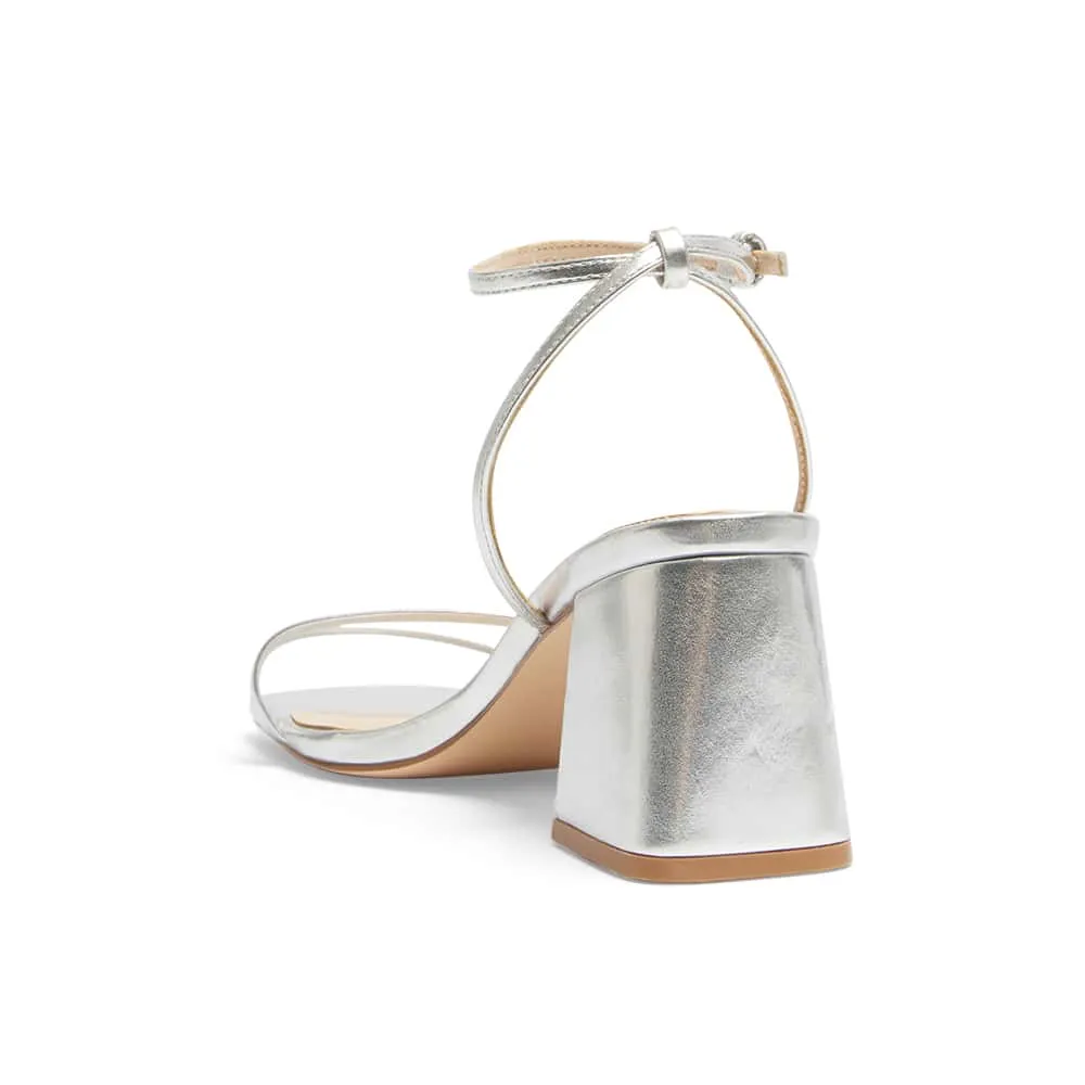 Shay Heel in Silver Metallic